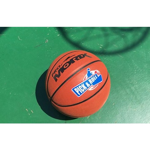 엘리트 수준의 성능과 편의성을 위한 프로모릭스 픽앤롤 농구공 7호 세트