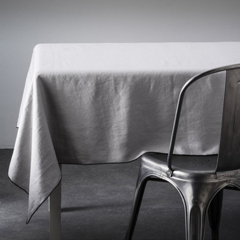 AM.PM. 바이어스 린넨 F665290 테이블보, pearl grey + black, 150 x 250 cm