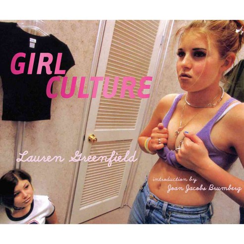 Girl Culture, Chronicle Books Llc