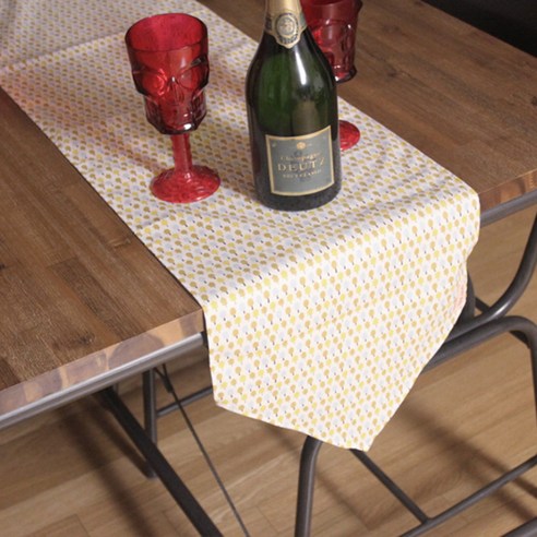 Noland 솜사탕 테이블 러너, 옐로우, 180 x 30 cm