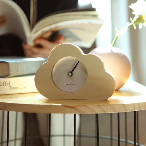 WOOZMO Light over Watch, 구름