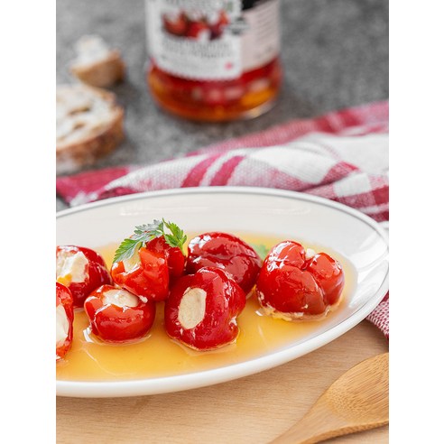 혀끝에서 펼쳐지는 황홀한 미식 경험, 알미토 체리 페퍼 크림치즈