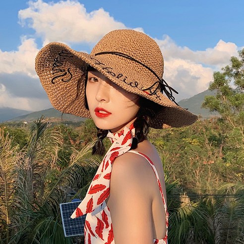 스타일과 실용성을 겸비한 여름 필수템