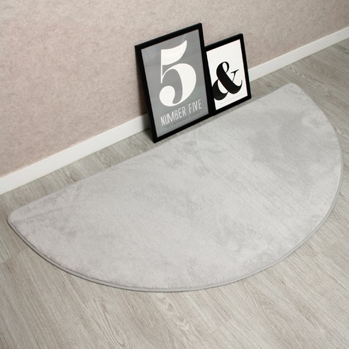 엘키 모던 반원 극세사 러그