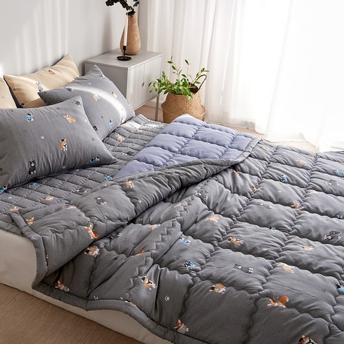 床上用品  梳妝  羽絨被  深度睡眠  睡眠  蜂蜜睡眠  深度睡眠  睡前  被子  被子