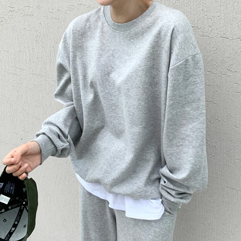 잘빠진 파인 루즈핏 맨투맨