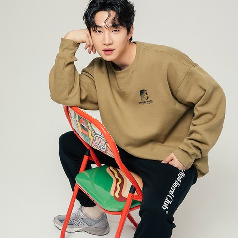 배럴 페이드 맨투맨
