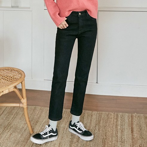 요즘에 여성용 속밴딩 슬림 일자 기모 블랙 데님 팬츠
