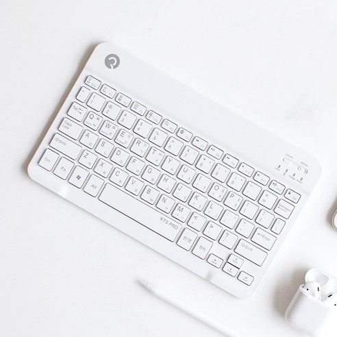 편리하고 정확한 타이핑을 위한 울트라 슬림 휴대용 무선 키보드