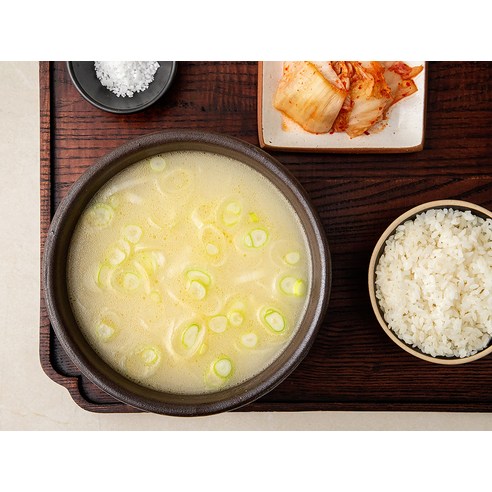 깊고 진한 겨울의 맛, 신선설농탕 설렁탕 육수로 간편하게 즐기세요.