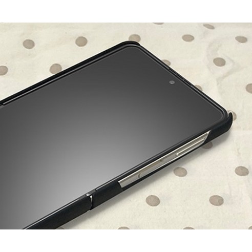 디씨케이스 STI 사피아노 휴대폰 케이스: 고급 가죽으로 만든 세련되고 보호적인 케이스