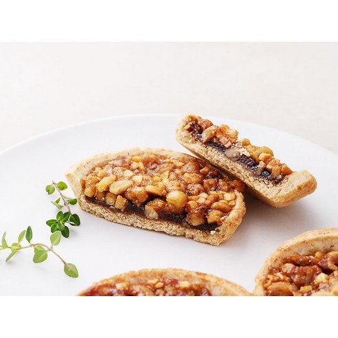 카페처럼 즐기는 고소한 호두파이