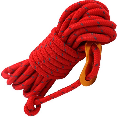 어둠 속 안전을 밝히는 캠핑 필수템