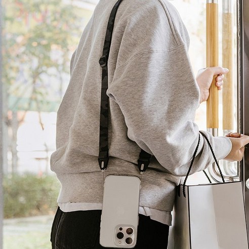 두 손은 자유롭게, 핸드폰은 안전하게! 링케 숄더 스트랩으로 스마트한 생활을 시작하세요.