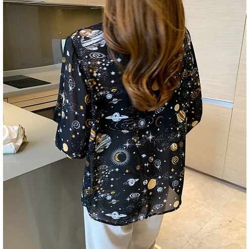 女  時尚  服裝  最佳  襯衫  成年女性  成年女性  婦女  女人  淑女