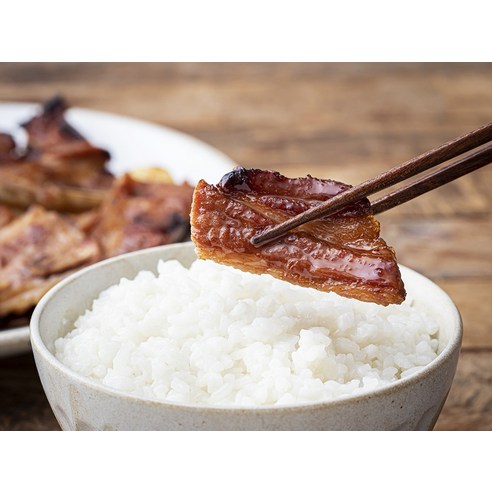 육즙 가득 양념 돼지갈비로 온 가족 행복 충전!