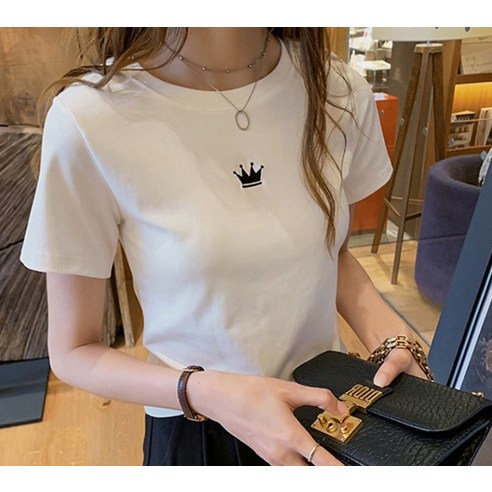구디프 여성용 퀸크라운 라운드 반팔 티셔츠: 편안함과 스타일의 완벽한 조화