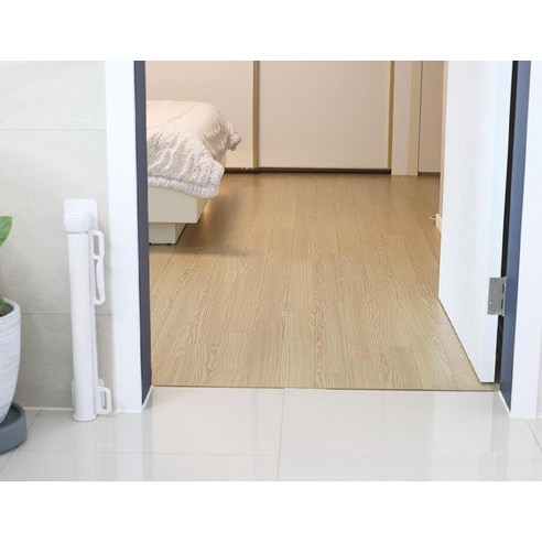 좁은 공간도 OK! 미니펫 롤링스크린 안전문으로 댕냥이 독립 공간 만들기