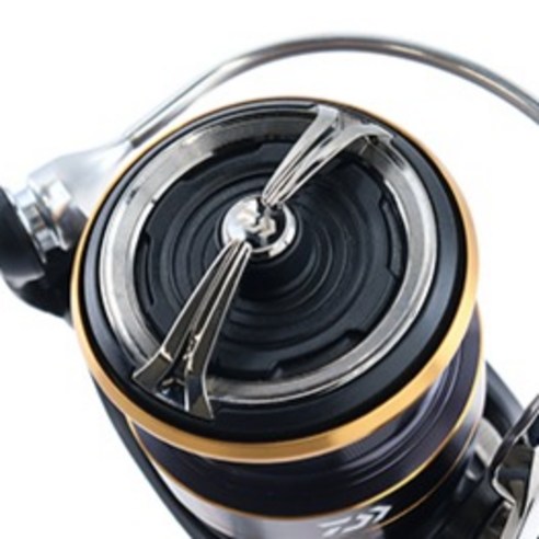 탁월한 성능과 내구성을 자랑하는 다이와 20 레가리스 LT 스피닝릴로 낚시 기술을 한 단계 끌어올리세요.