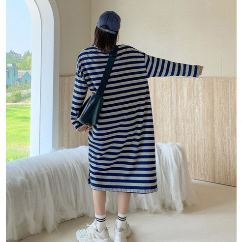 女人  時尚  大尺寸  服裝  長裙  成年女性  成年女性  女士的  女人  大尺寸