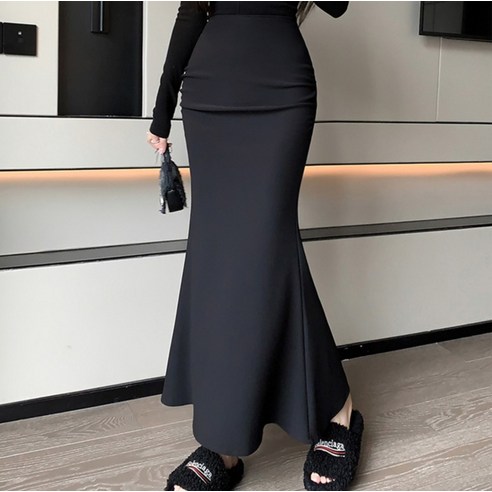 우아함과 클래식의 조화: 비비에모 슬림핏 머메이드 롱 스커트