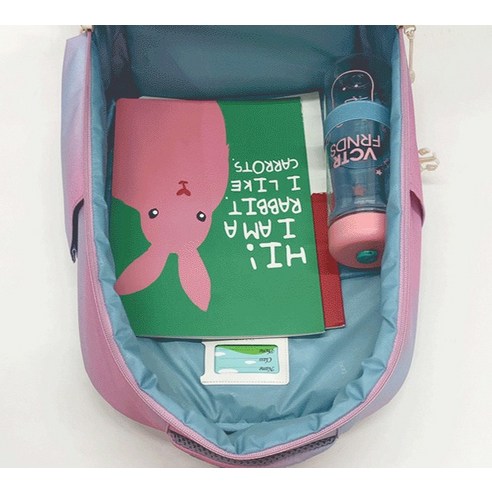 안전한 소재와 세련된 디자인으로 아이를 위한 멋진 책가방