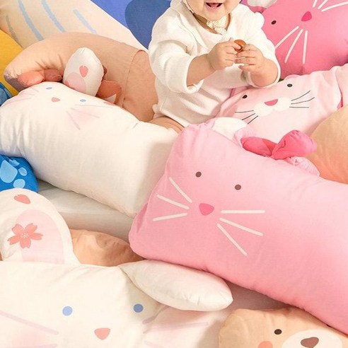 사랑스러운 디자인과 안전한 소재로 아이의 꿀잠을 책임지는 밀로앤개비 애착 동물 미니베개