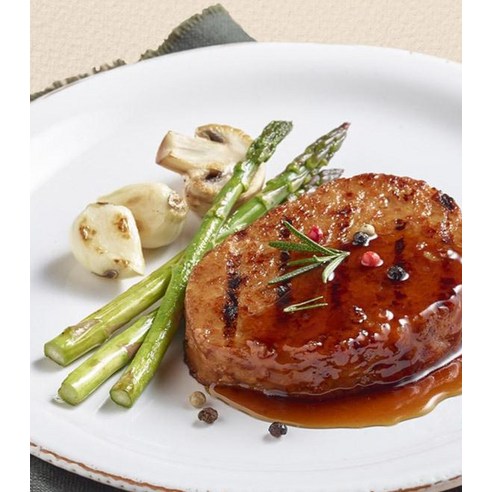 건강한 식단을 위해 제작된 간장 데리야끼맛 닭가슴살 스테이크