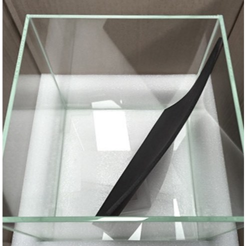 좁은 공간, 큰 행복! 칸후아쿠아리움 25 하이큐브 어항으로 나만의 작은 바다를 만들어보세요.