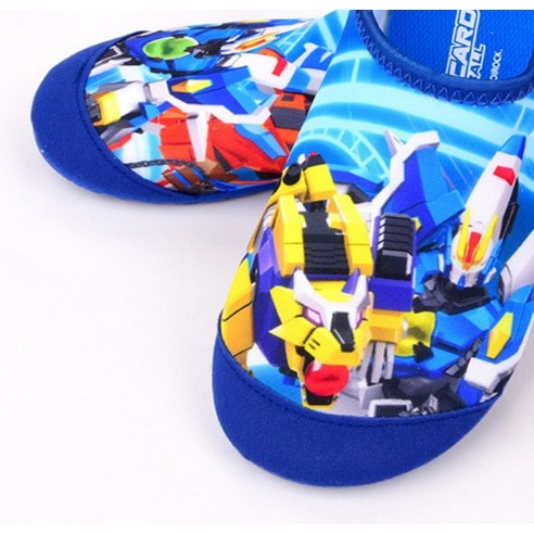 시원한 여름, 메카드볼과 함께 신나는 물놀이!