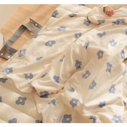 꿈결같은 포근함, 비비엔다 모달 낮잠이불 세트로 달콤한 휴식을 완성하세요.