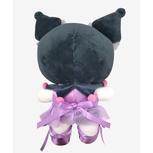 사랑스러움이 춤추는 밤, 산리오 발레리나 쿠로미 인형과 함께 꿈결 같은 시간을 선물하세요.