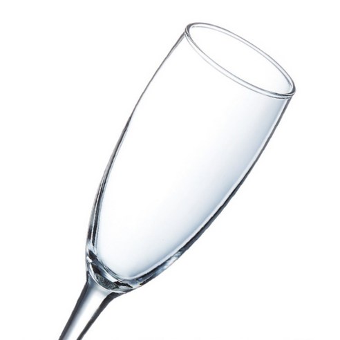 특별한 순간을 더욱 빛내주는 루미낙 샴페인잔