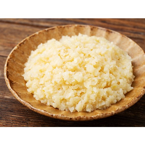 풀무원 다진마늘로 요리의 깊이를 더하고 시간을 절약하세요.