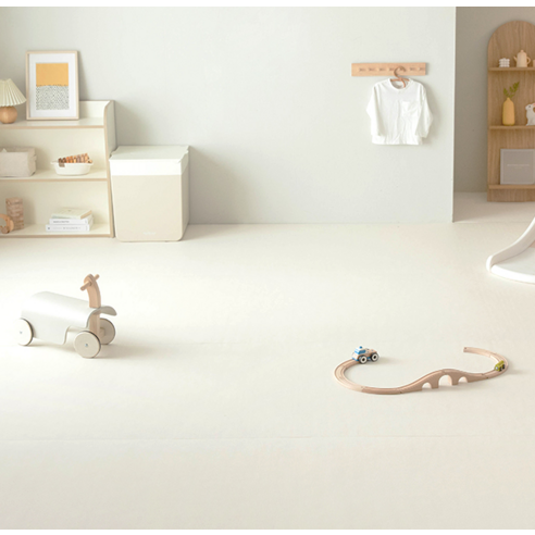 안전과 디자인을 모두 갖춘 리코코 꿈비 유아 롤매트로 아이에게 안전하고 포근한 공간을 선물하세요.