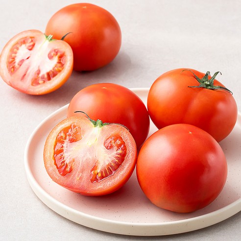 신선하고 맛있는 토마토의 정수