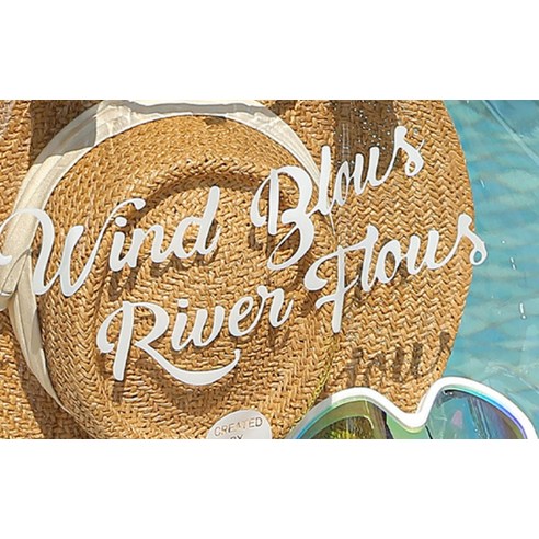 스타일과 실용성을 한번에! 투명 방수 비치백으로 완벽한 휴가를 준비하세요.