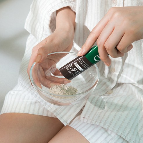 맥주효모의 힘으로 건강하게, 티타드 물염색제로 아름다운 갈색 머릿결을 되찾으세요.