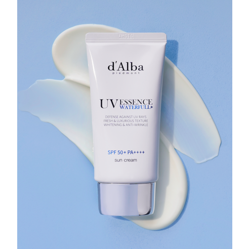 끈적임 없이 촉촉하게! 피부를 숨쉬게 하는 달바 워터풀 에센스 선크림