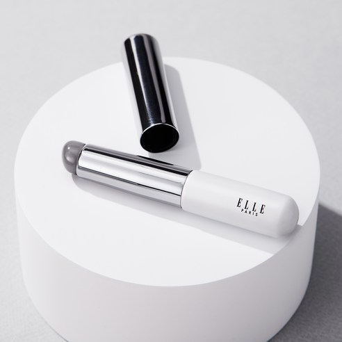 섬세하고 위생적인 립 메이크업, 실리콘 립 브러쉬 하나로 완성하세요.