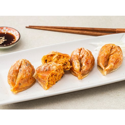 맛과 영양의 완벽한 조화: 풀무원 얇은피 꽉찬속 김치만두