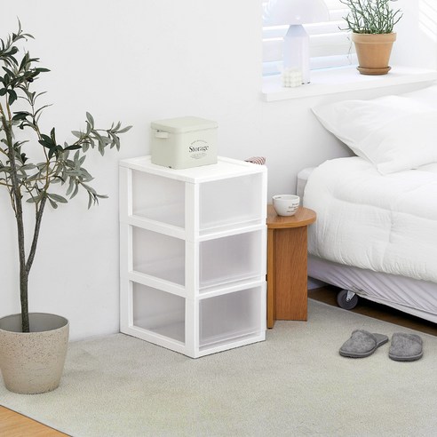 모던하고 실용적인 투명 서랍장