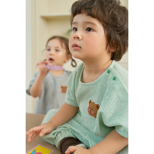 물놀이 후 덜덜 떠는 아이, 코디아이 웨이크 리플 상하의 세트로 체온 걱정 끝!