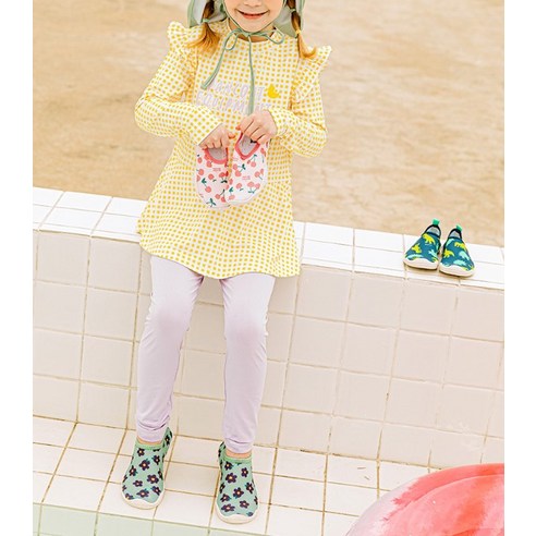 아동용 아쿠아 슈즈에서 편안함과 보호 기능의 완벽한 조화