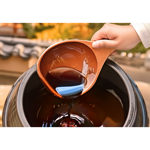 깊은 풍미와 황금빛 감칠맛으로 식탁을 풍성하게, 샘표 진간장 골드