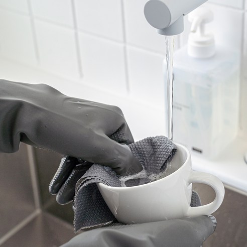 주방 작업 시 손 보호를 위한 필수품, 생활공작소 라텍스 고무장갑