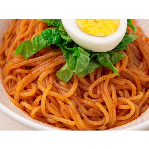 10분 만에 잃어버린 입맛을 되찾는 마법, 풀무원 새콤달콤 생쫄면