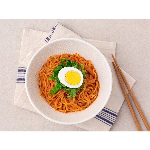 10분 만에 잃어버린 입맛을 되찾는 마법, 풀무원 새콤달콤 생쫄면