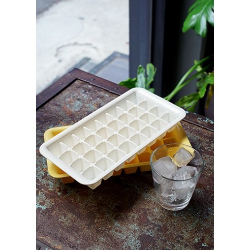 채움리빙 얼음 트레이 32구 3p: 상쾌한 음료를 위한 얼음 생산 필수품