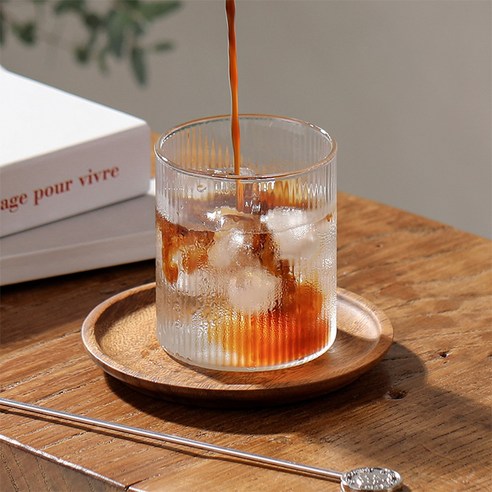 내열유리와 리플 패턴이 돋보이는 세련되고 내구성 뛰어난 이우아여사 리플 내열유리컵